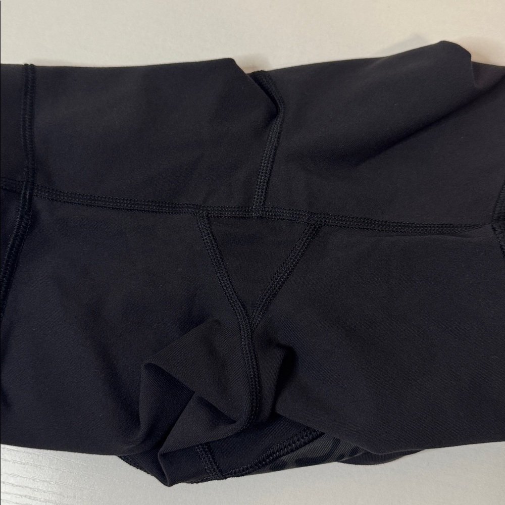 Lululemon Groove Short *Full-On Luon (Regular) - Black / Wi14 Quilt 5 - Picture 16 of 16